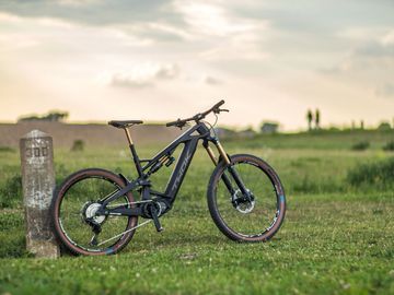 Used Thok GRAM Shimano Deore XT Di2 2025 Mountainbike, Black, Mixed — image 1 of 23