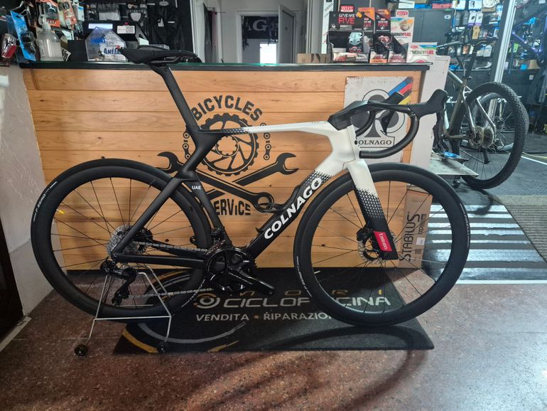 Used Colnago Y1rs 2025 Road & Gravel — image 1 of 13