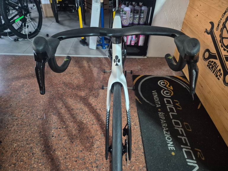 Used Colnago Y1rs 2025 Road & Gravel — image 4 of 13