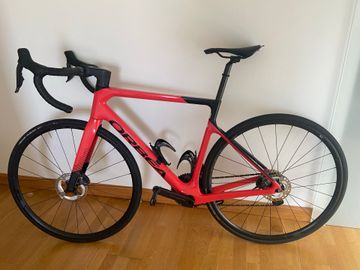 Used Orbea ORCA M20iTEAM 2021 2021 Road & Gravel, Red — image 1 of 12