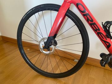Used Orbea ORCA M20iTEAM 2021 2021 Road & Gravel, Red — image 8 of 12