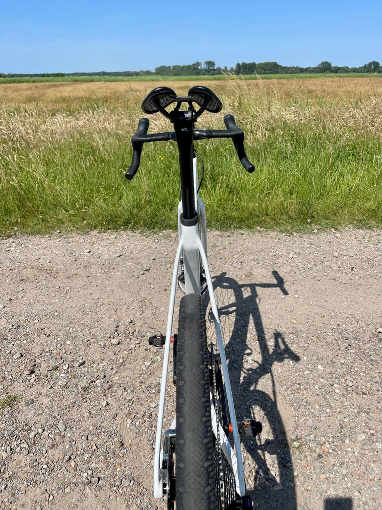 Used Felt Breed Advanced, SRAM Red XPLR Pro Edition 2023 Road & Gravel, White — image 26 of 33