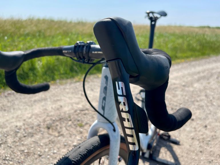 Used Felt Breed Advanced, SRAM Red XPLR Pro Edition 2023 Road & Gravel, White — image 2 of 33