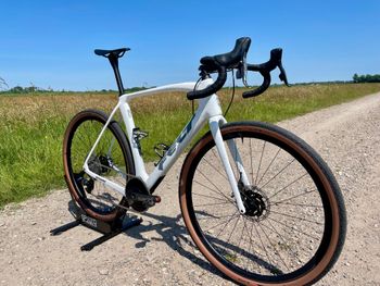 Used Felt Breed Advanced, SRAM Red XPLR Pro Edition 2023 Road & Gravel, White — image 22 of 33