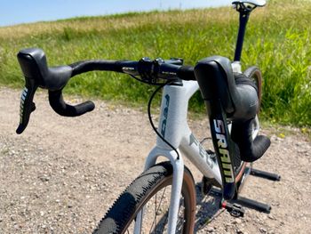 Used Felt Breed Advanced, SRAM Red XPLR Pro Edition 2023 Road & Gravel, White — image 11 of 33