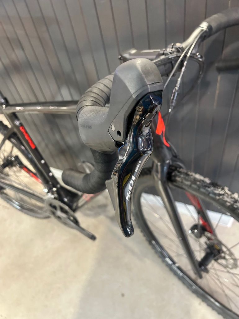 Used Specialized Diverge Comp 2020 2020 Road & Gravel, Black — image 2 of 15