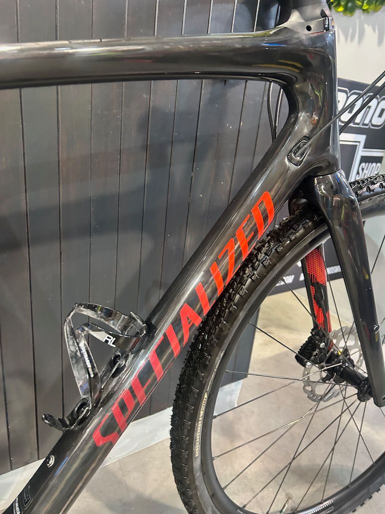 Used Specialized Diverge Comp 2020 2020 Road & Gravel, Black — image 11 of 15