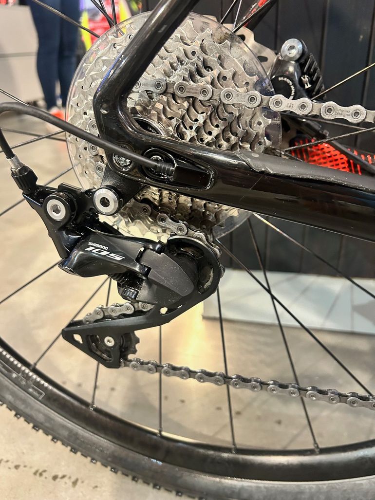 Used Specialized Diverge Comp 2020 2020 Road & Gravel, Black — image 12 of 15