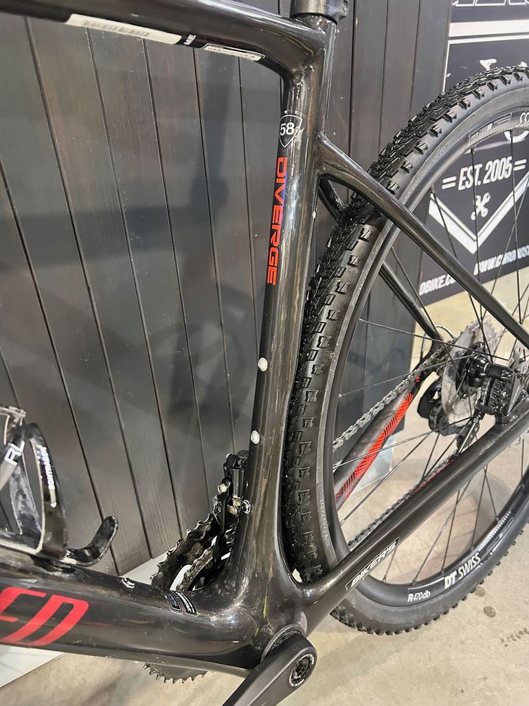 Used Specialized Diverge Comp 2020 2020 Road & Gravel, Black — image 13 of 15