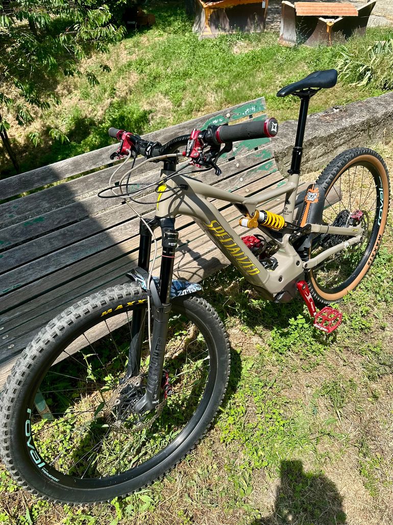 Used Specialized Turbo Levo SRAM X01 2019 Mountainbike, Green — image 1 of 7