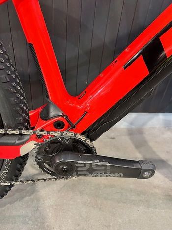 Used Trek E-Caliber 9.8 GX Gen 2 2022 2022 Mountainbike — image 2 of 9
