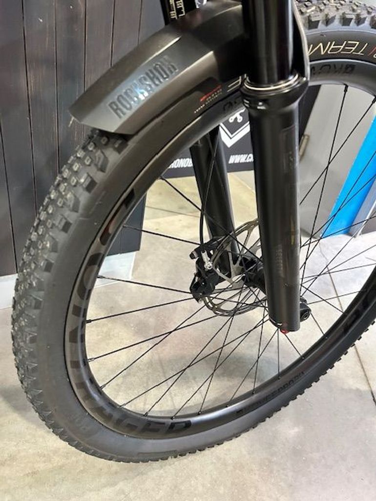 Used Trek E-Caliber 9.8 GX Gen 2 2022 2022 Mountainbike — image 9 of 9