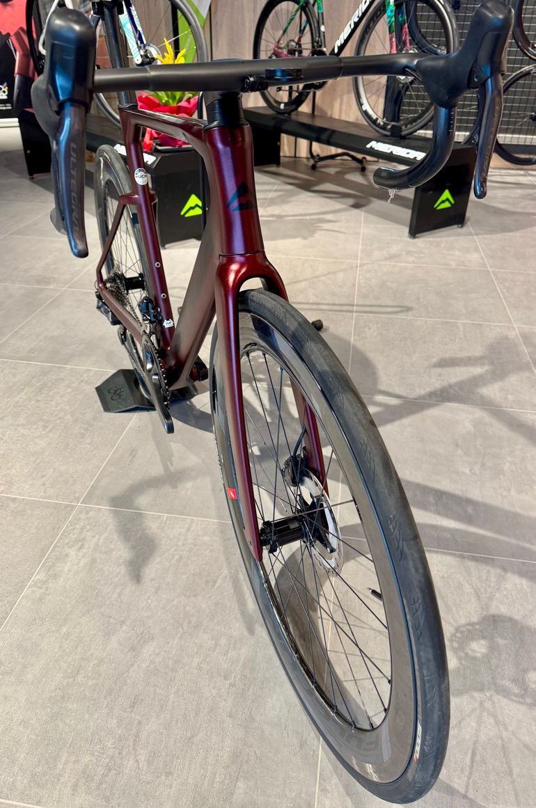 Used Merida Reacto Shimano Ultegra Di2 (12 Speed) 2023 Road & Gravel, Red — image 6 of 7