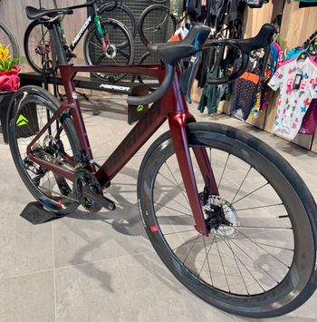 Used Merida Reacto Shimano Ultegra Di2 (12 Speed) 2023 Road & Gravel, Red — image 4 of 7