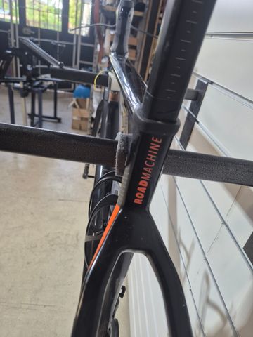 Used BMC Roadmachine 01 FOUR 2021 Frameset Frameset 2021 Road & Gravel, Black — image 2 of 7