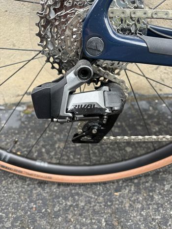 Used Canyon Endurace CF 7 AXS 2024 2024 Road & Gravel, Blue — image 13 of 18