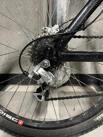 Dartmoor Hornet 26 2016 2016 Mountainbike usato, Nero — immagine 7 di 18