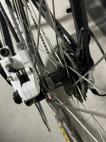 Dartmoor Hornet 26 2016 2016 Mountainbike usato, Nero — immagine 14 di 18