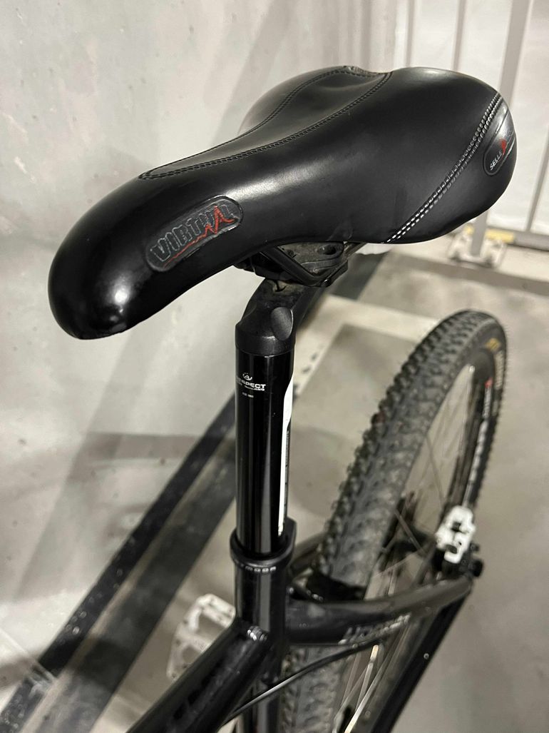 Dartmoor Hornet 26 2016 2016 Mountainbike usato, Nero — immagine 15 di 18