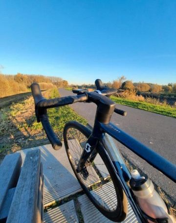 Brugt Scott Addict 22 RC 40 2022 Road & Gravel — billede 2 af 9