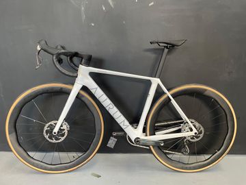 Used Aurum Magma V2 2025 Road & Gravel, White — image 2 of 7