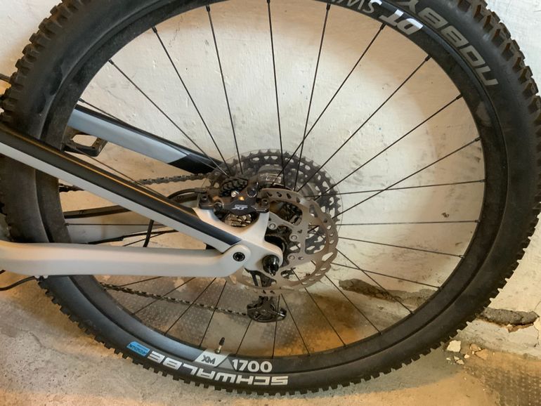 Used Canyon Neuron CF 9 2021 2021 Mountainbike, Light Gray — image 9 of 9