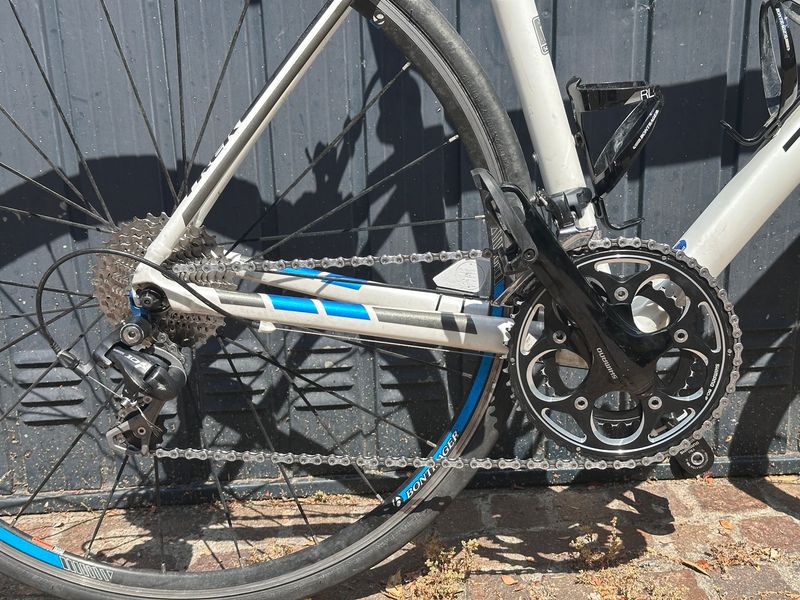 Käytetty Trek Madone 2.1 H2 Compact 2014 2014 Road & Gravel — kuva 3 / 6