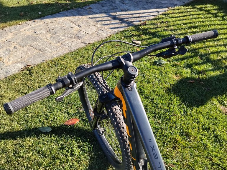 Used Trek Fuel EX 5 Gen 5 2023 2023 Mountainbike, Orange, 27.5, 29 — image 5 of 7