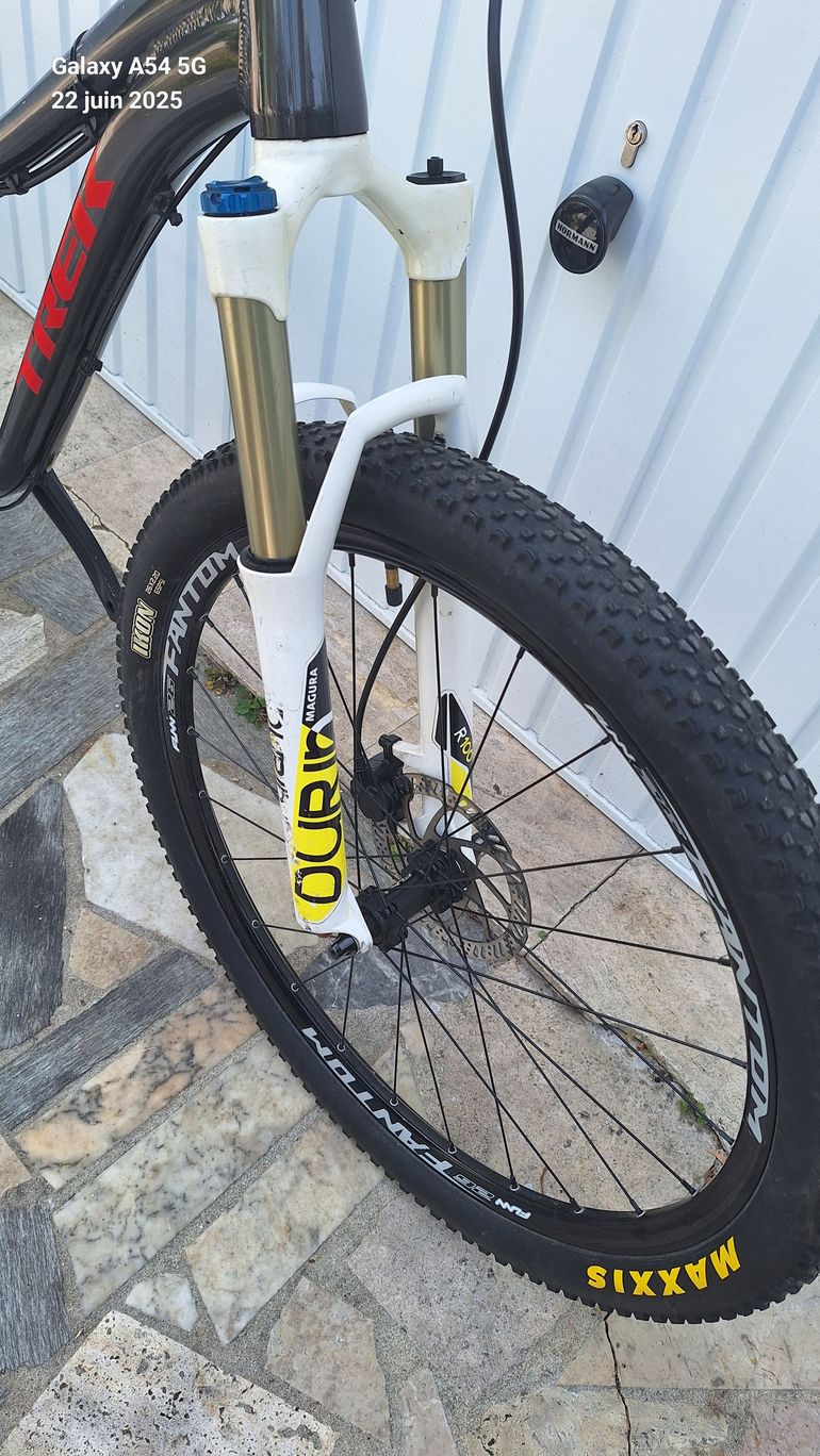 Used Trek Superfly SRAM NX 2017 Mountainbike, Black — image 10 of 18
