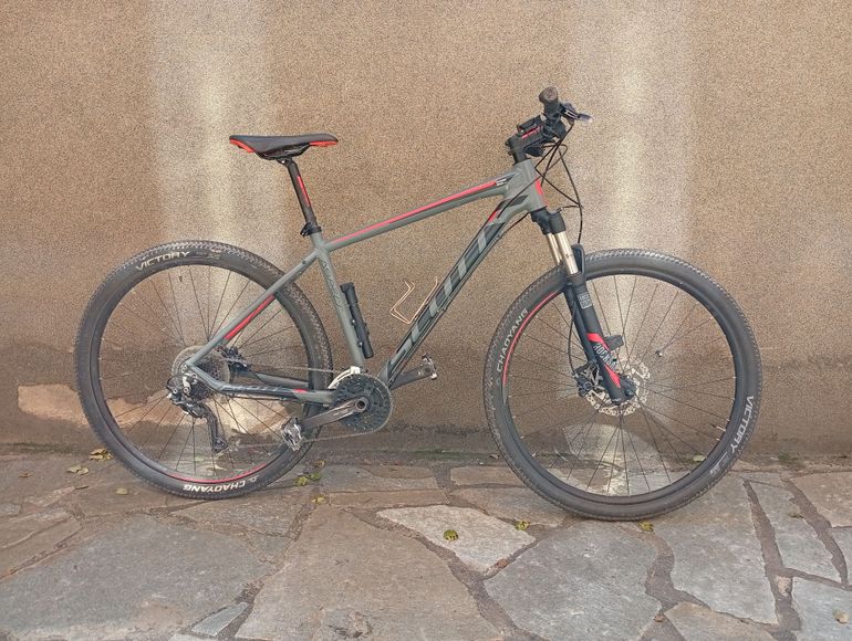 Used Scott 910 2018 2018 Mountainbike, Black — image 1 of 3
