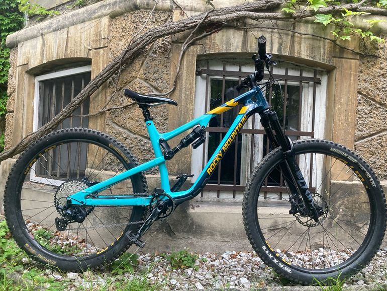 Budget Enduro Best Trail Bike 2019 Under 1000 Best Budget Hardtail