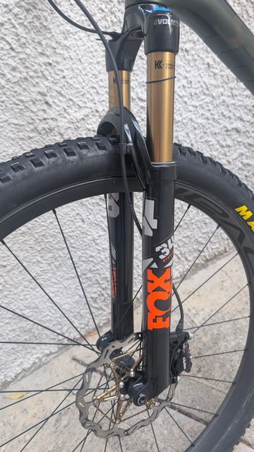 Used Specialized Epic SRAM X0 Eagle AXS (T-Type) 2021 Mountainbike, Green — image 6 of 9
