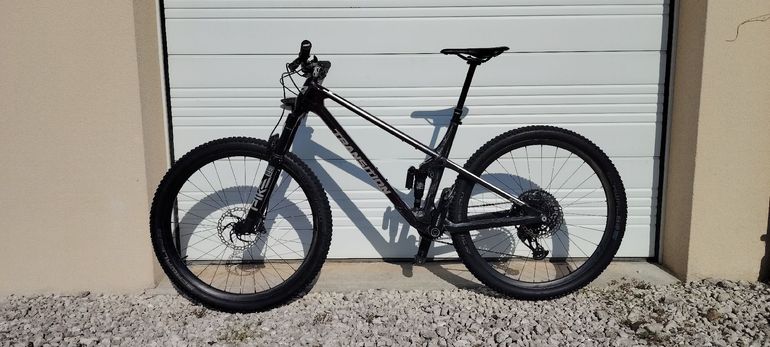 Used Transition Spur AXS 2023 2023 Mountainbike, Black, 29 — image 2 of 5