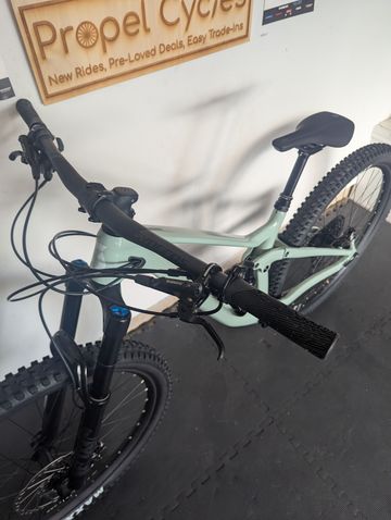Used Scott Contessa Genius 910 2023 2023 Mountainbike, White, 29 — image 12 of 15