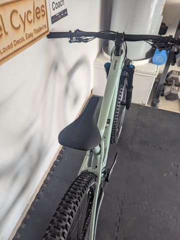 Used Scott Contessa Genius 910 2023 2023 Mountainbike, White, 29 — image 13 of 15