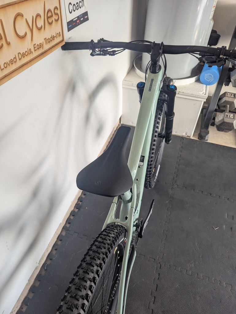 Used Scott Contessa Genius 910 2023 2023 Mountainbike, White, 29 — image 13 of 15