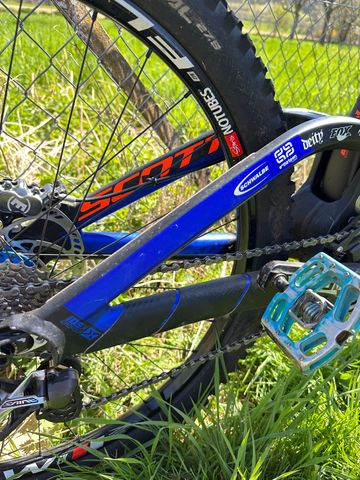 Gebrauchtes Scott Gambler Shimano Saint 2019 Mountainbike, Violett — Bild 5 von 15