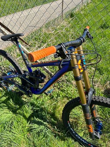 Gebrauchtes Scott Gambler Shimano Saint 2019 Mountainbike, Violett — Bild 6 von 15