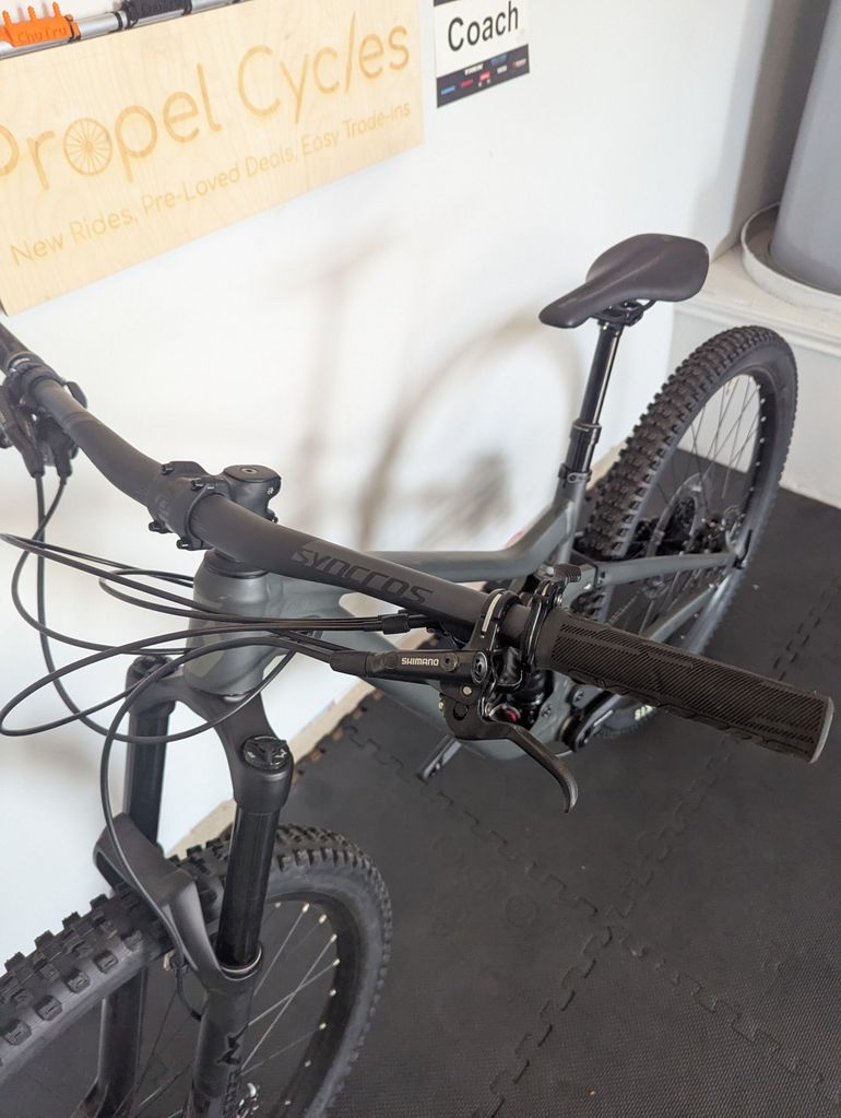 Used Scott Genius 950 2022 2022 Mountainbike, Light Gray, 29 — image 5 of 10