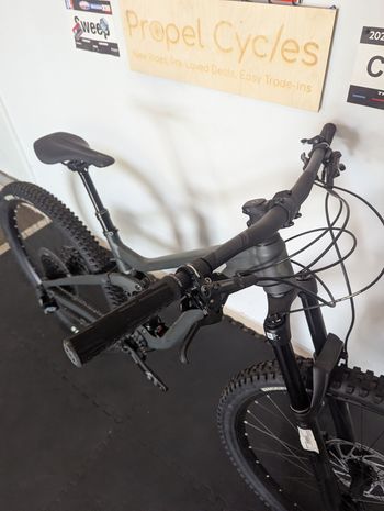 Used Scott Genius 950 2022 2022 Mountainbike, Light Gray, 29 — image 10 of 10