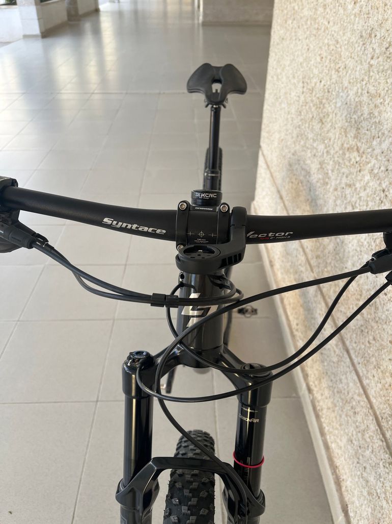 Used Lapierre Xr Shimano Deore XT 2025 Mountainbike, Black — image 16 of 17