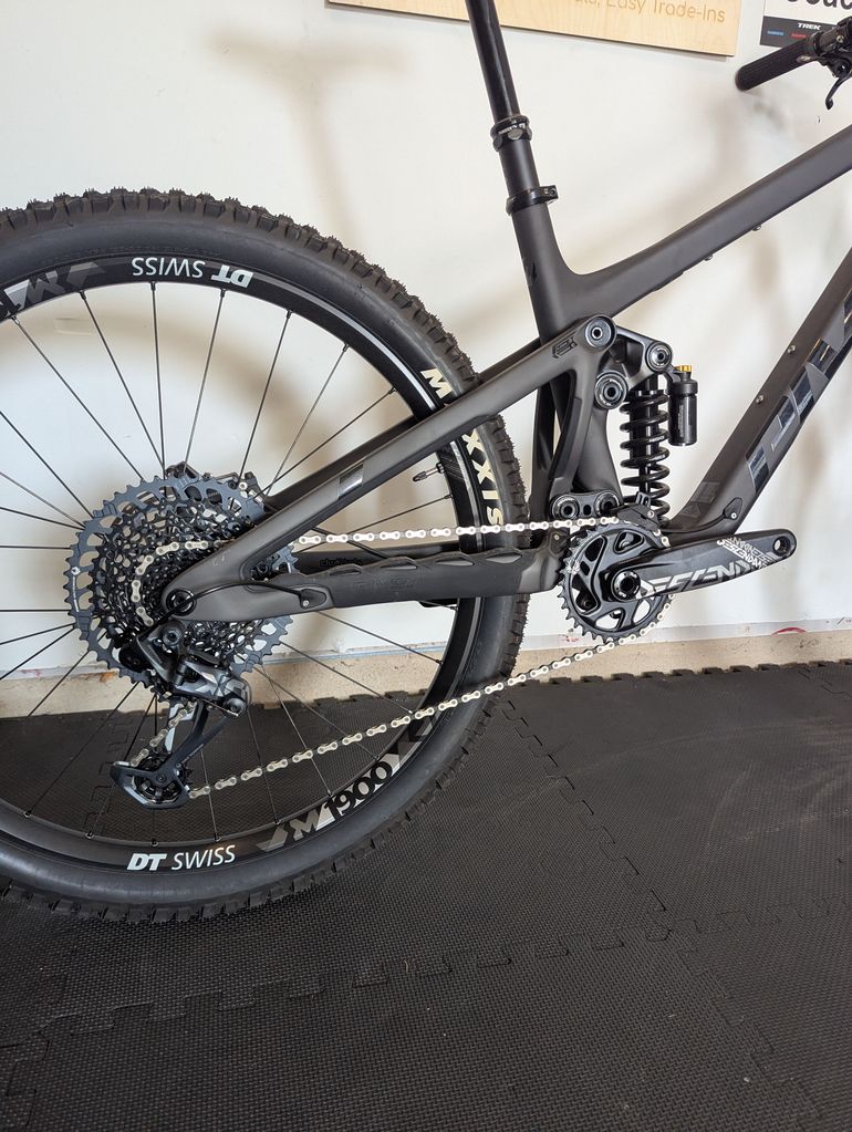 Used Pivot Mach 6 SRAM GX Eagle 2022 Mountainbike, Black — image 3 of 11