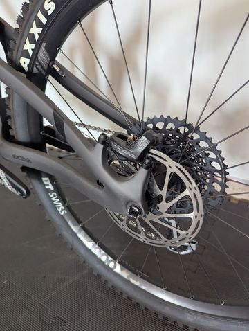 Used Pivot Mach 6 SRAM GX Eagle 2022 Mountainbike, Black — image 8 of 11