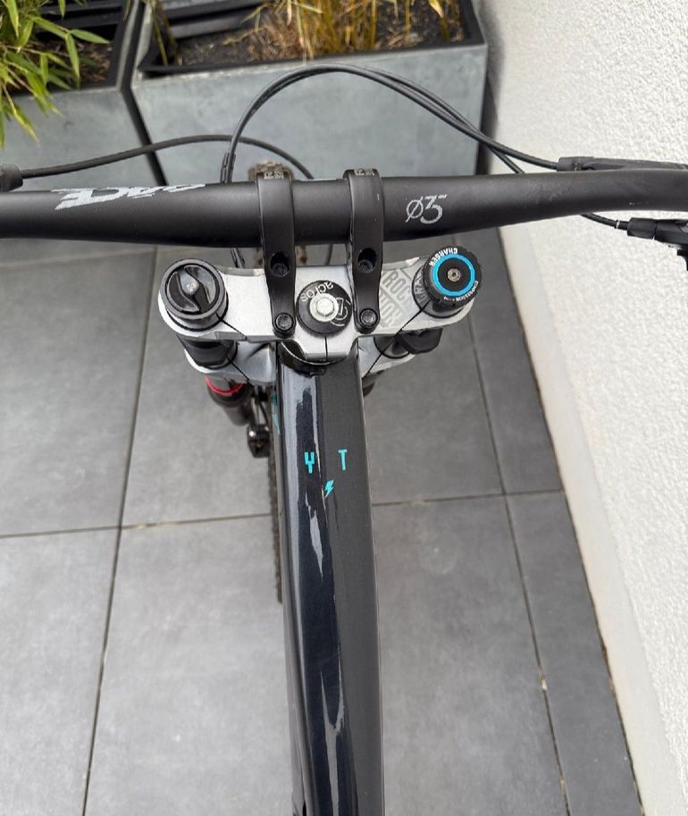 Used YT Industries Tues CORE 2 27 2023 2023 Mountainbike, Black, 27.5 — image 6 of 7