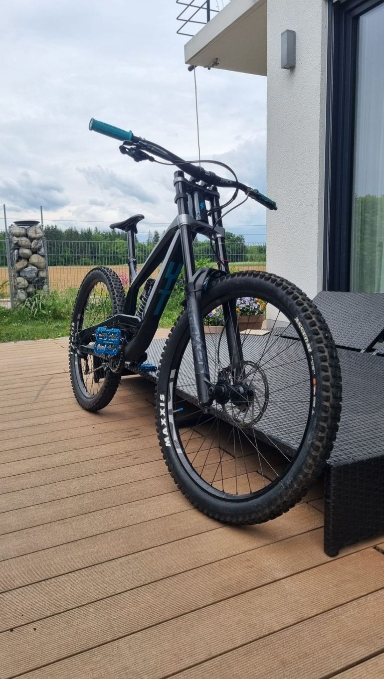 Used YT Industries Tues CORE 2 27 2023 2023 Mountainbike, Black, 27.5 — image 2 of 7
