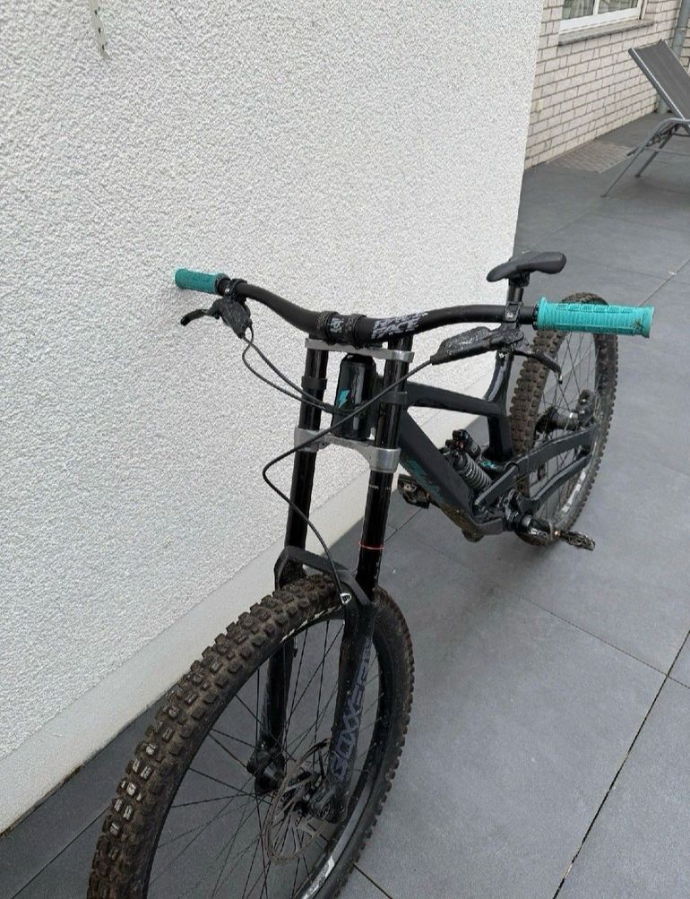 Used YT Industries Tues CORE 2 27 2023 2023 Mountainbike, Black, 27.5 — image 4 of 7