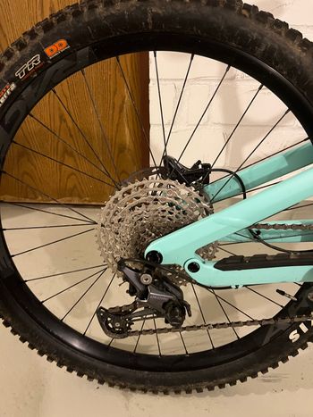 Canyon Torque 27.5 AL 5 2022 2022 Mountainbike usato, Viola — immagine 7 di 10