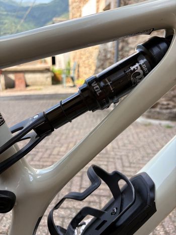 Używany Specialized Stumpjumper Comp 2022 2022 Mountainbike — zdjęcie 12 z 12