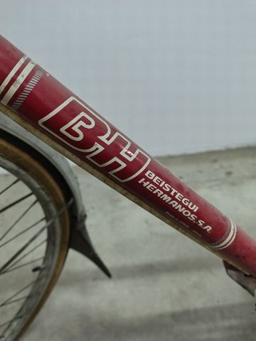 Used BH Cla 1992 Road & Gravel, Red — image 2 of 4