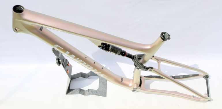 Used Specialized S-Works Epic EVO 2023 Frameset 2023 Mountainbike, White, 29 — image 11 of 13